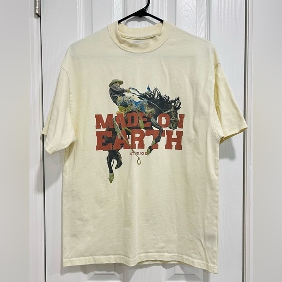 Made on Earth Studios rodeo cotton men's beige t-shirt- Size Small or XS - Picture 2 of 7